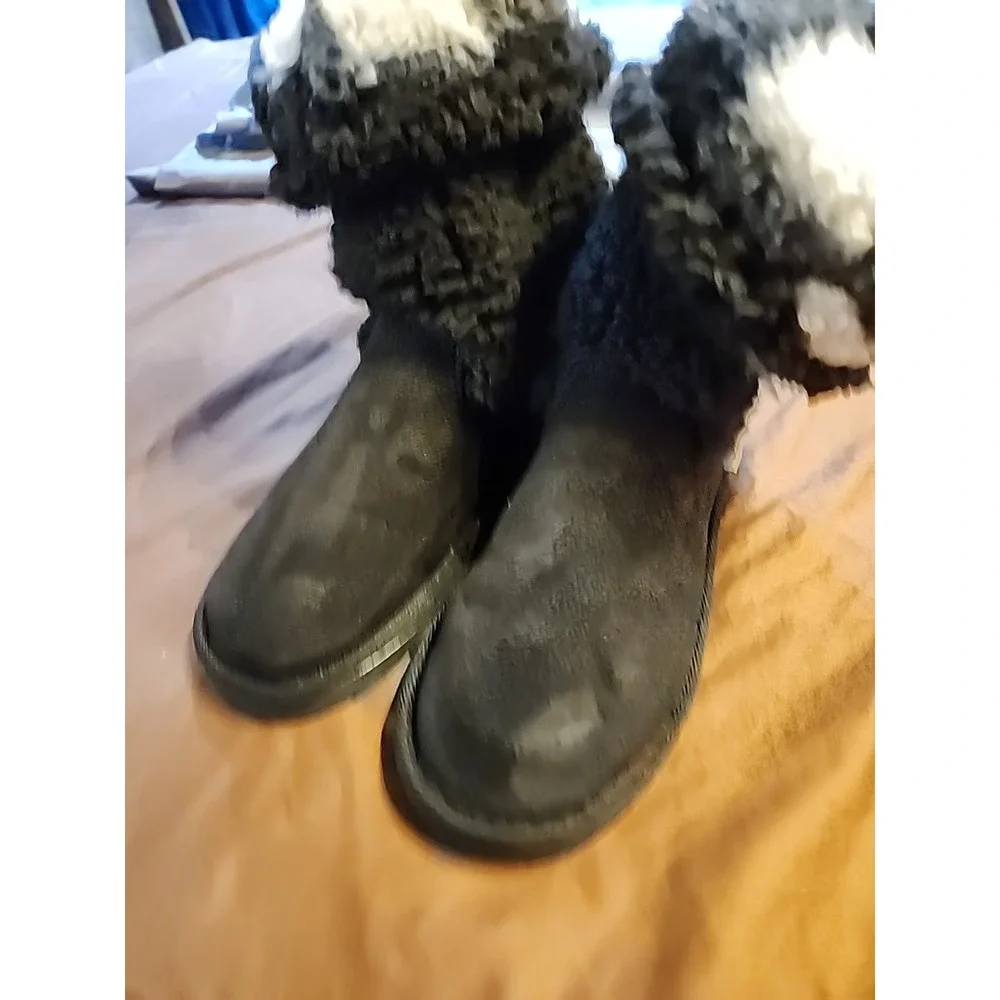 MukLuks Women's Size 7 Black Boots